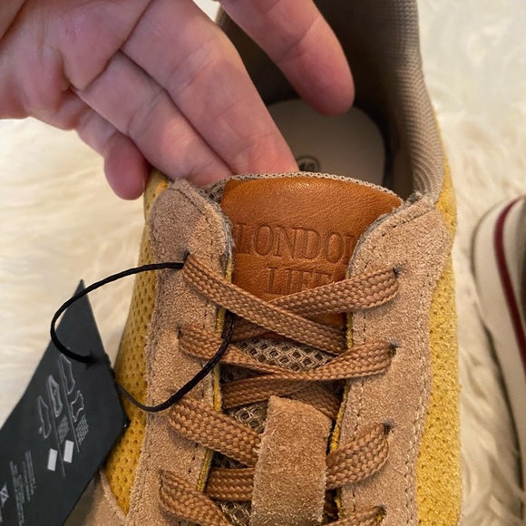 Londons Life beige suede preppy lace up tennis sneaker trainer size 40 - Picture 4 of 9